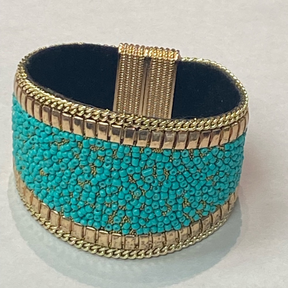 Fashion Magnetic Bracelet Cuff NWT